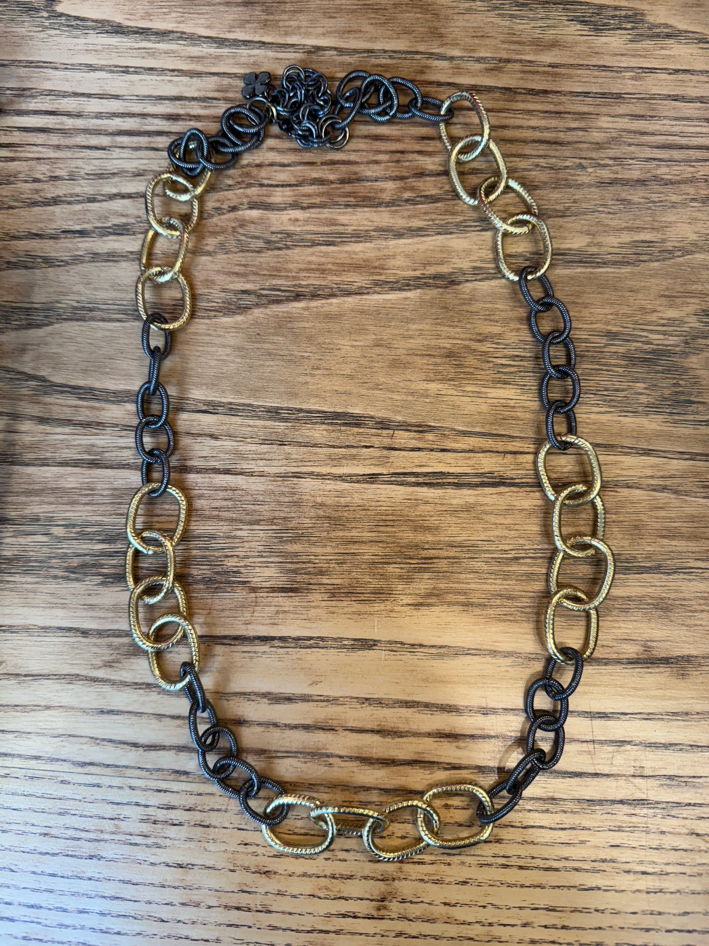 NO BRAND Black & Gold Link Flat Long Necklace/ OS