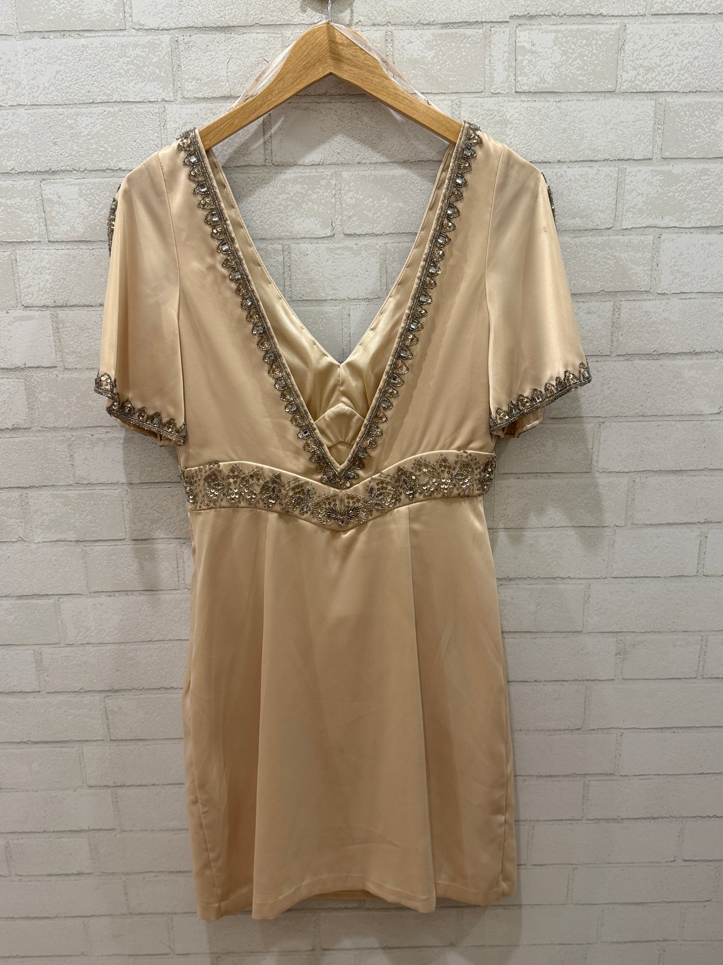 SUE WONG V-Neck Rinestone Detail Dress / M-US8