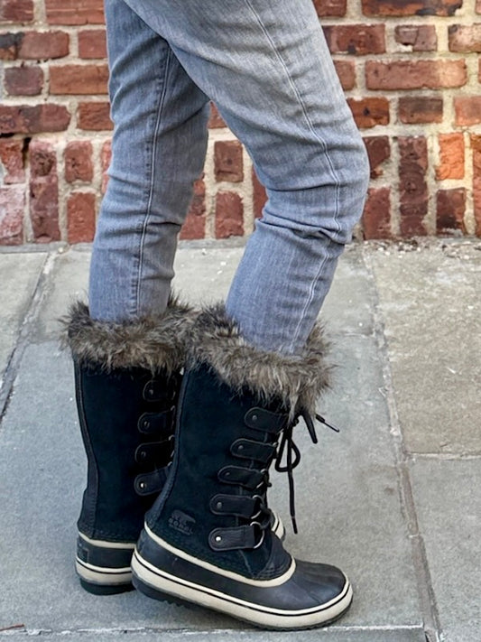 SOREL Faux Fur Lined Snow Boots / US9