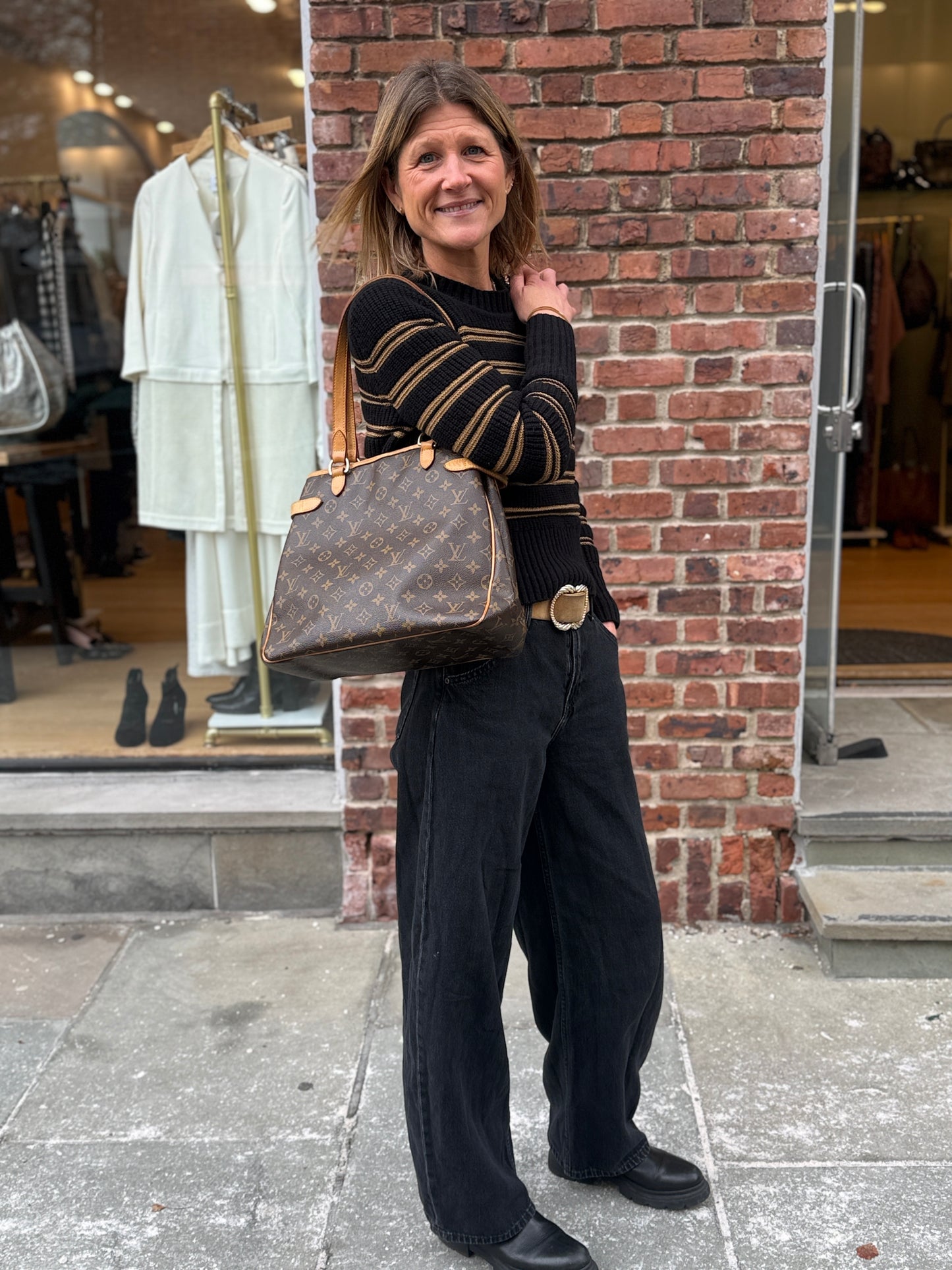 LOUIS VUITTON Monogram Batignolles