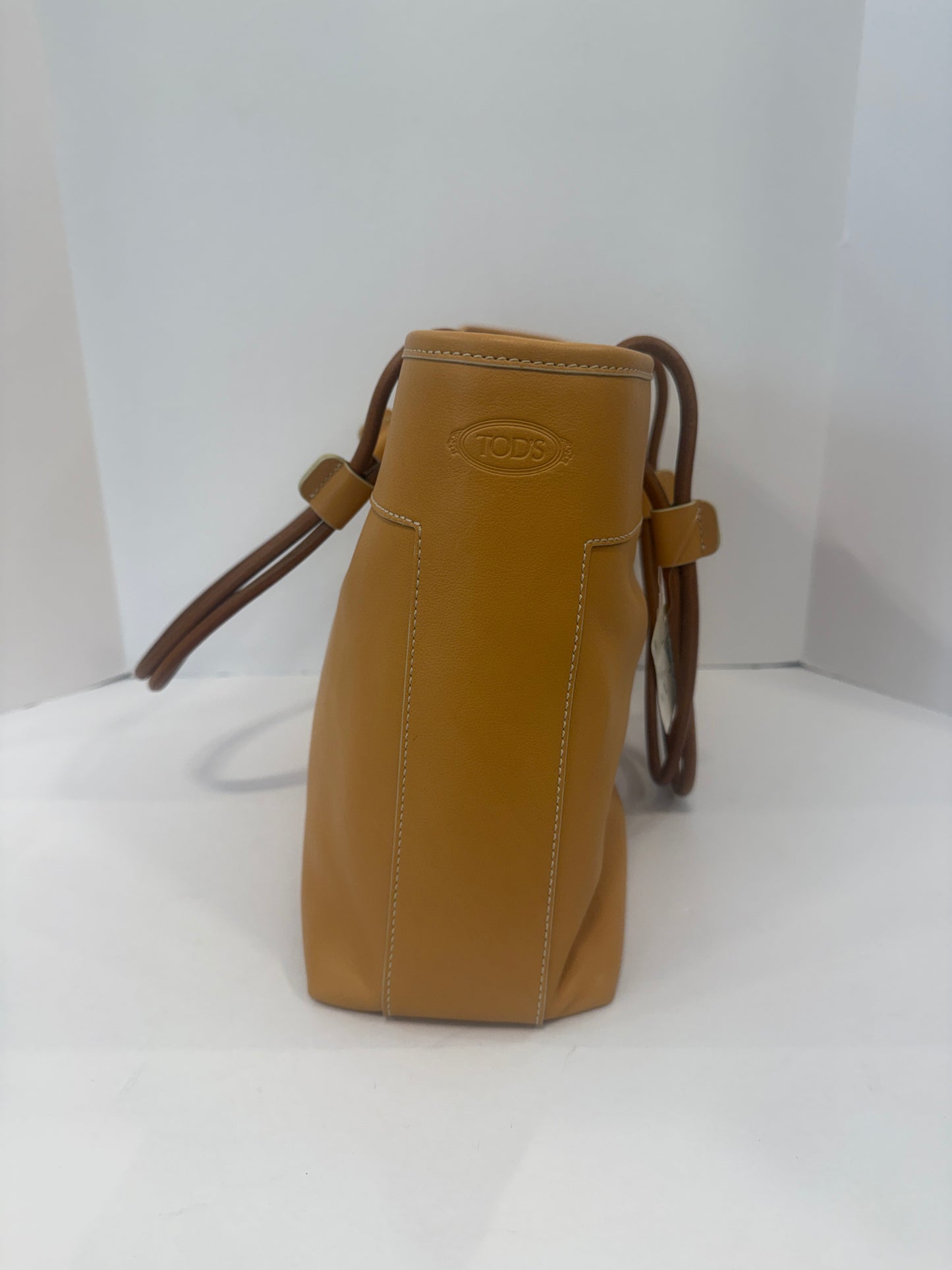 TOD'S NWT Butterscotch Shoulder Bag
