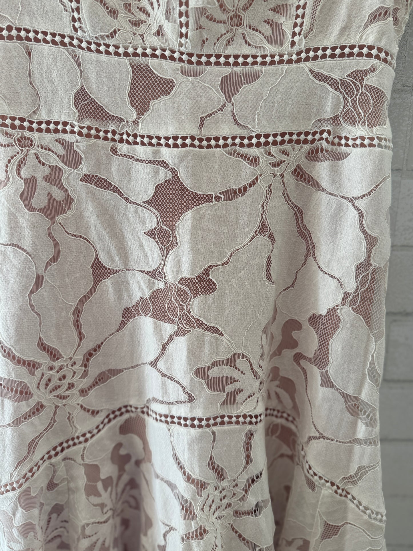 ANTHROPOLOGIE Lace Flowy Dress / XXS-US00