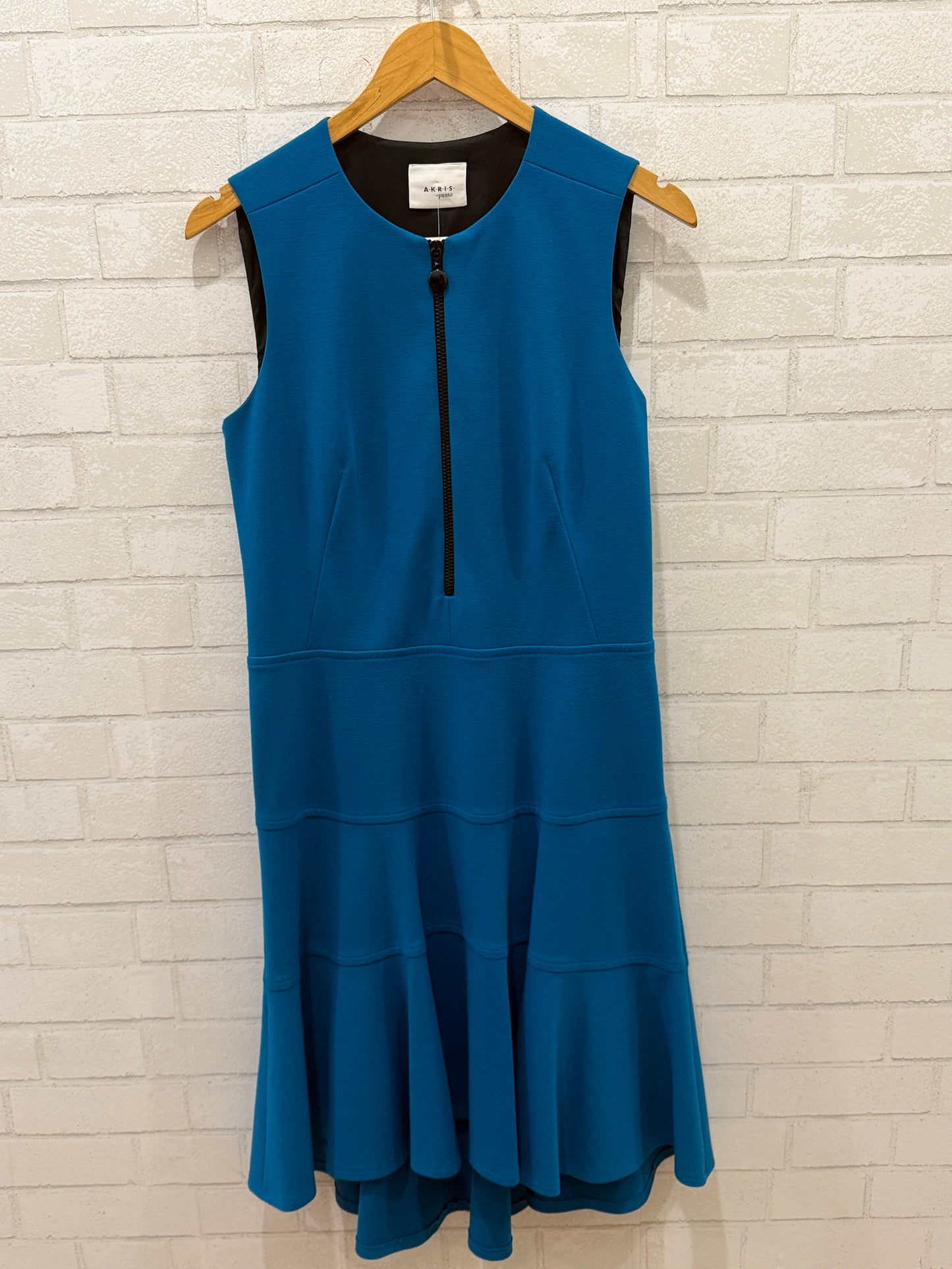AKRIS PUNTO Sleeveless  Wool Front Zip Midi Dress/L