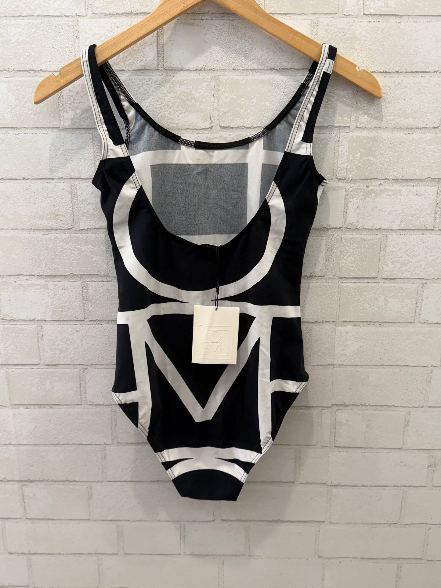 TOTEME NWT Geometric One PIece Swimsuit/XS-EU34