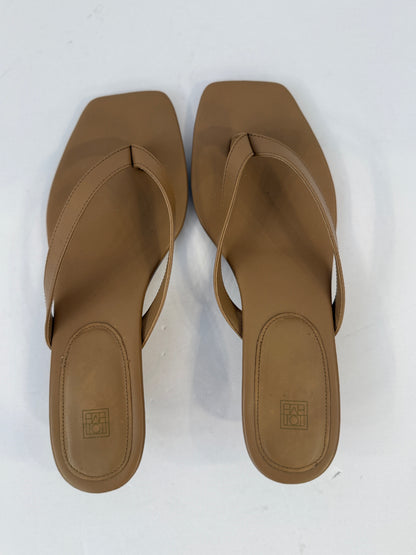 TOTEME Leather Heeled Thong Sandal in Camel — Excellent | US7-EU37