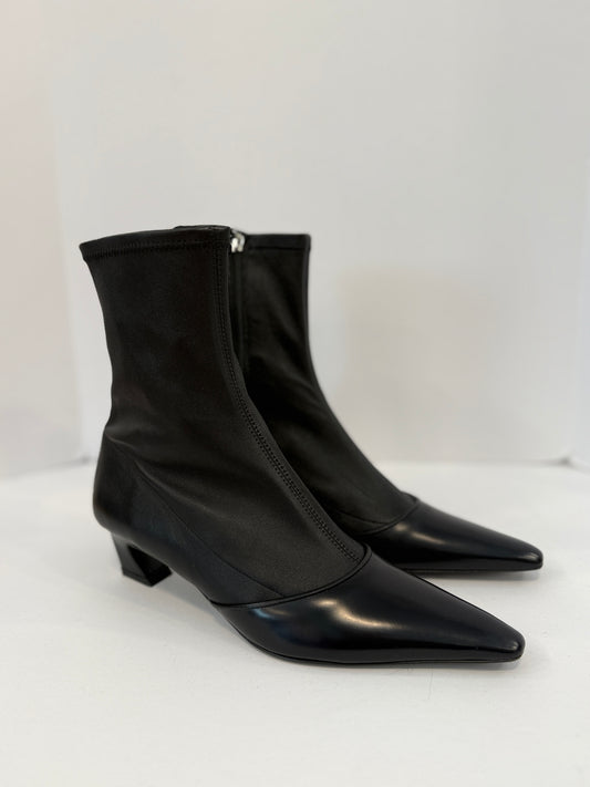 ACNE STUDIOS Patent Trimmed Leather Ankle Boots / US8.5-EU39