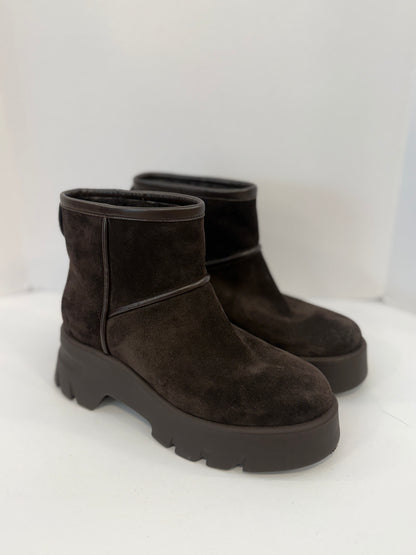 GIANVITO ROSSI Stormy Suede Ankle Boots / US8-EU39