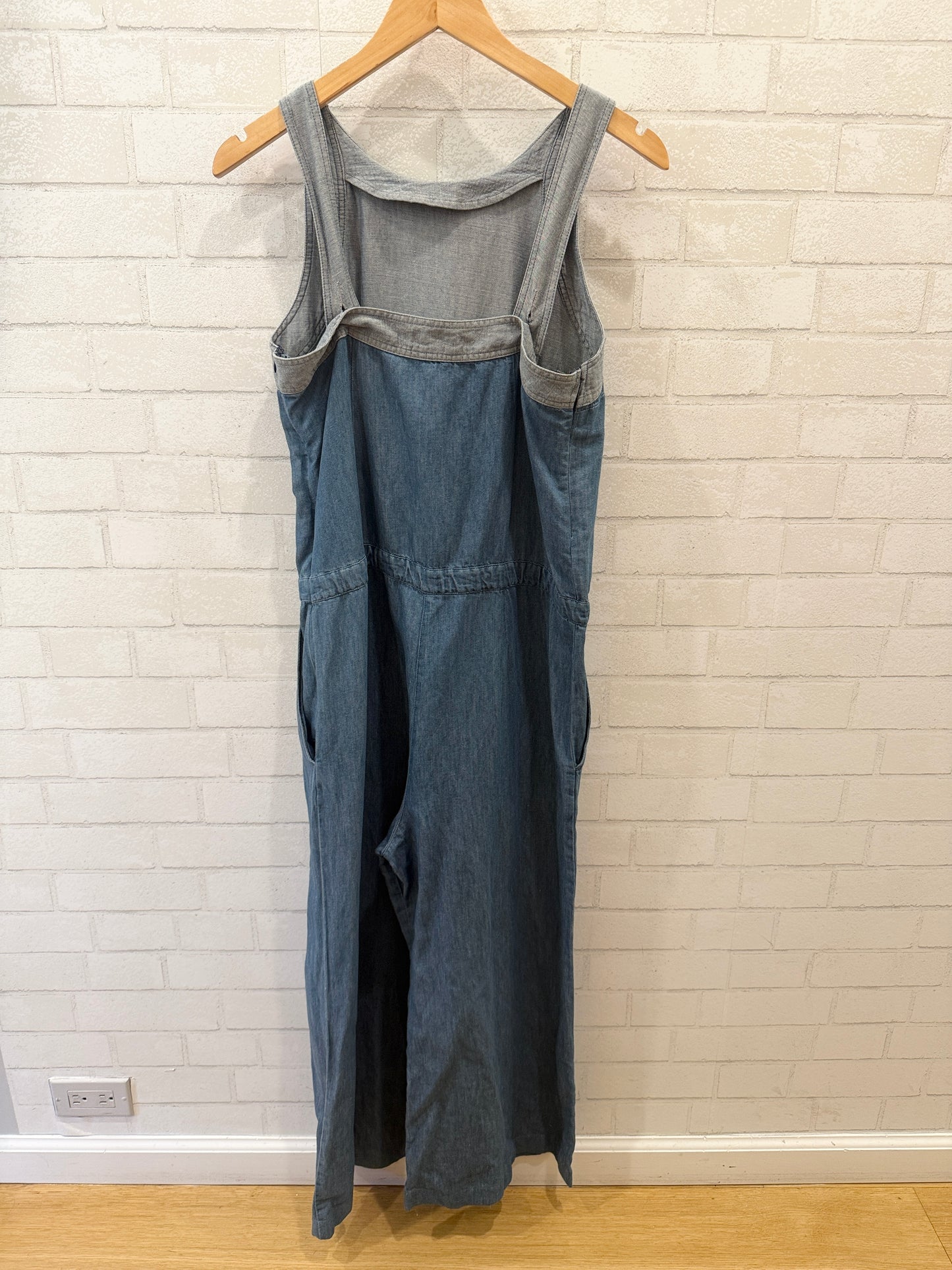 CLOSED Sleeveless Chambray Jumpsuit/M