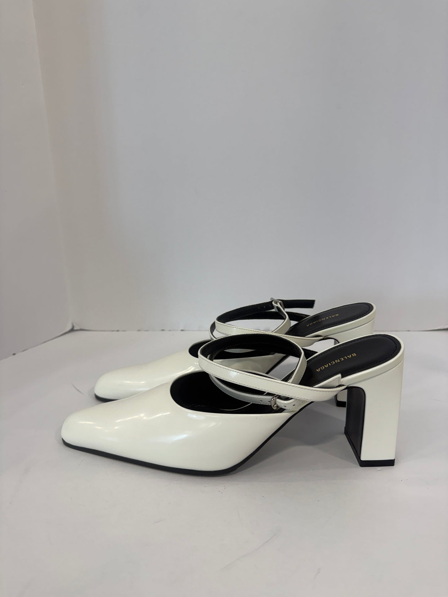 BALENCIAGA NWT Leather HH Round Mary Jane/US6.5-EU37