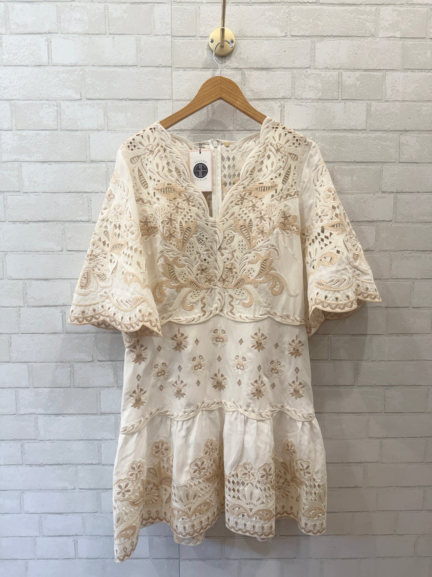 KOBI HALPERIN NWT Embroidered VNeck Midi Dress/L