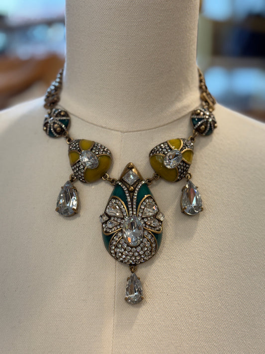 ANN TAYLOR NWT Pendant Necklace W Stones