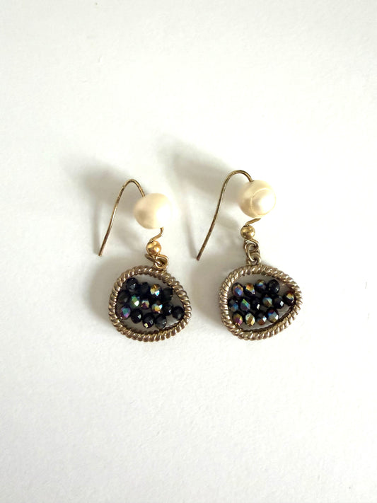 NO BRAND Round Shape Beads Cluster and Pearl Drop Earrings