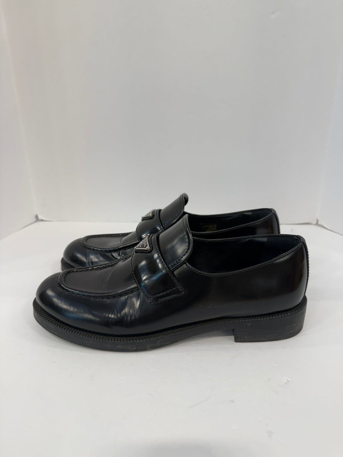 PRADA Loafers / US8-EU39