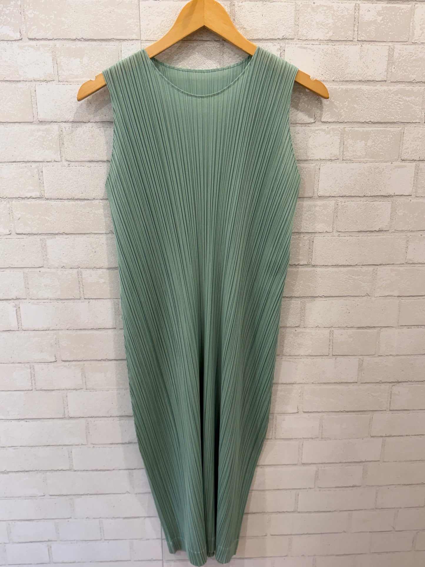 ISSEY MIYAKE PLEATS PLWASE sleeveless Midi Dress/M
