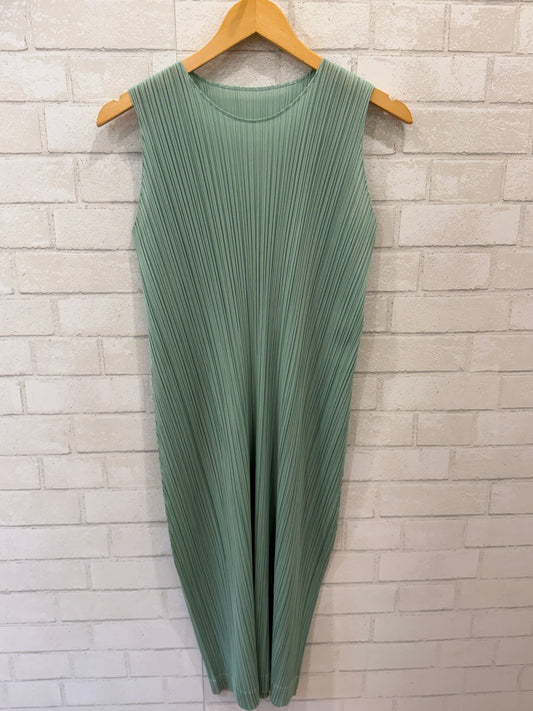 ISSEY MIYAKE PLEATS PLWASE sleeveless Midi Dress/M