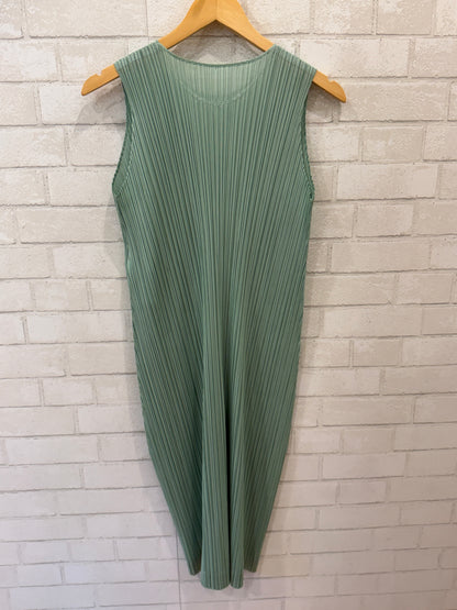 ISSEY MIYAKE PLEATS PLWASE sleeveless Midi Dress/M