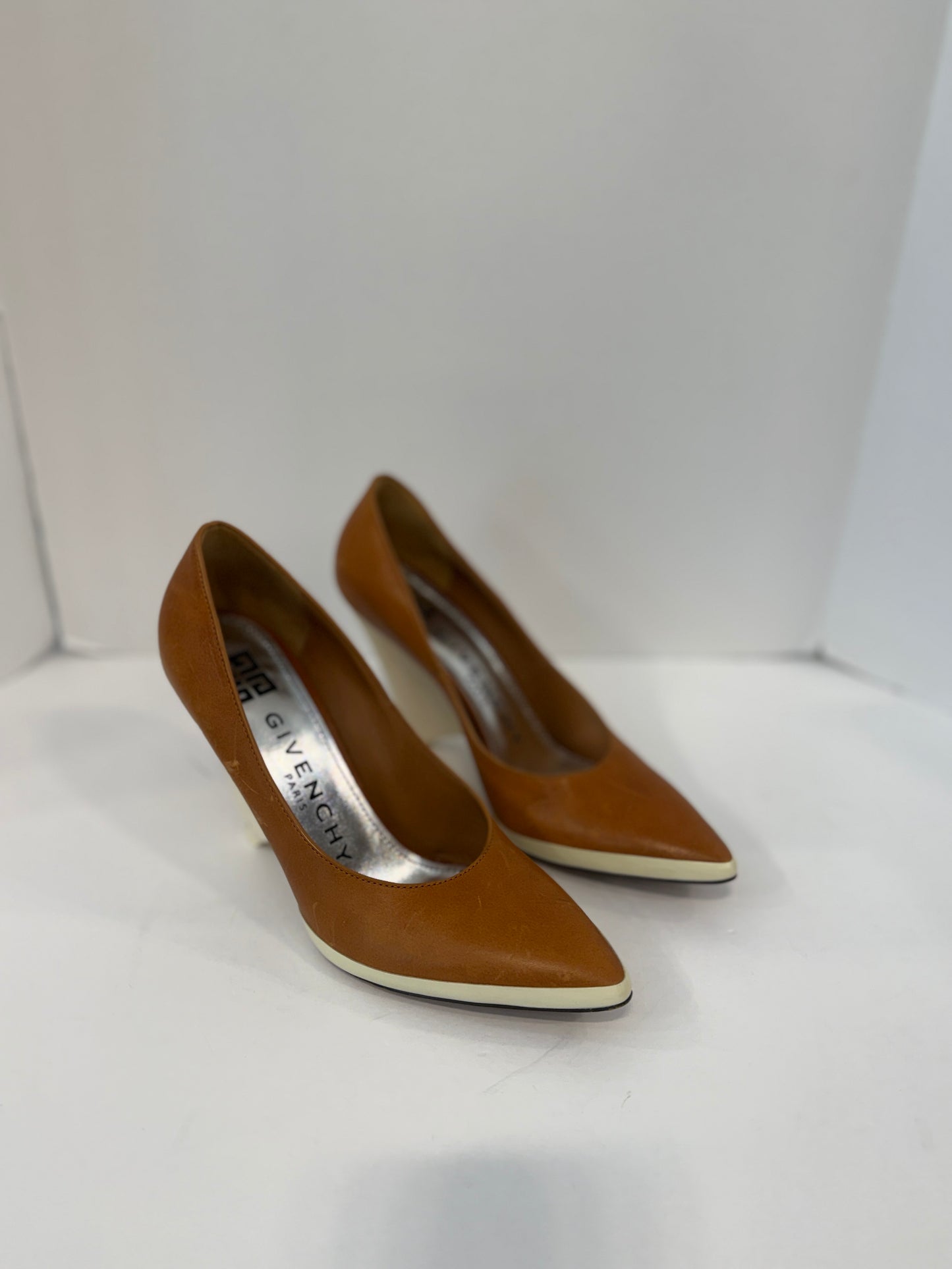 GIVENCHY Leather High Pump/8.5-EU39