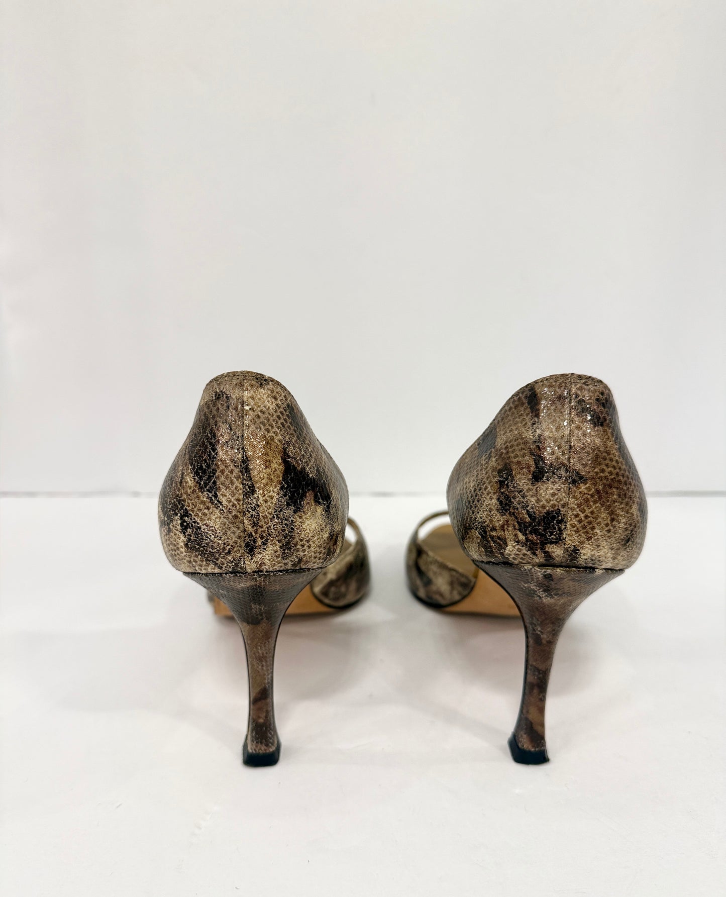 MANOLO BLAHNIK Python Leather Peep-Toe Pump / US7-EU37.5