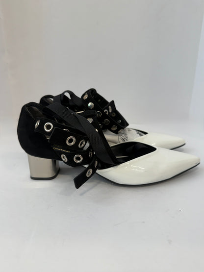ROBERT CLERGERIE SELF PORTRAIT Patent Leather Susa Kitten Heels/US9.5-EU40