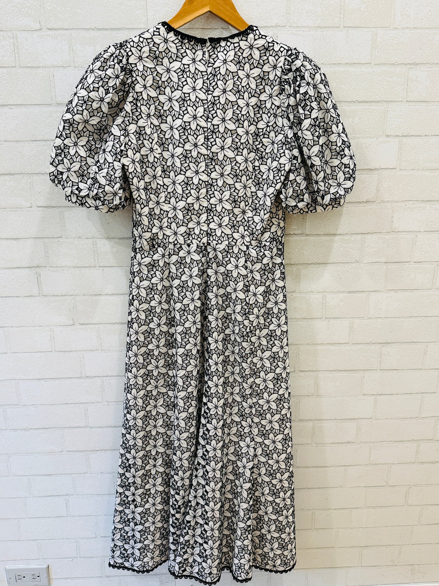 ANDREW GN SS Flower Embroidered Midi Dress / M-EU38