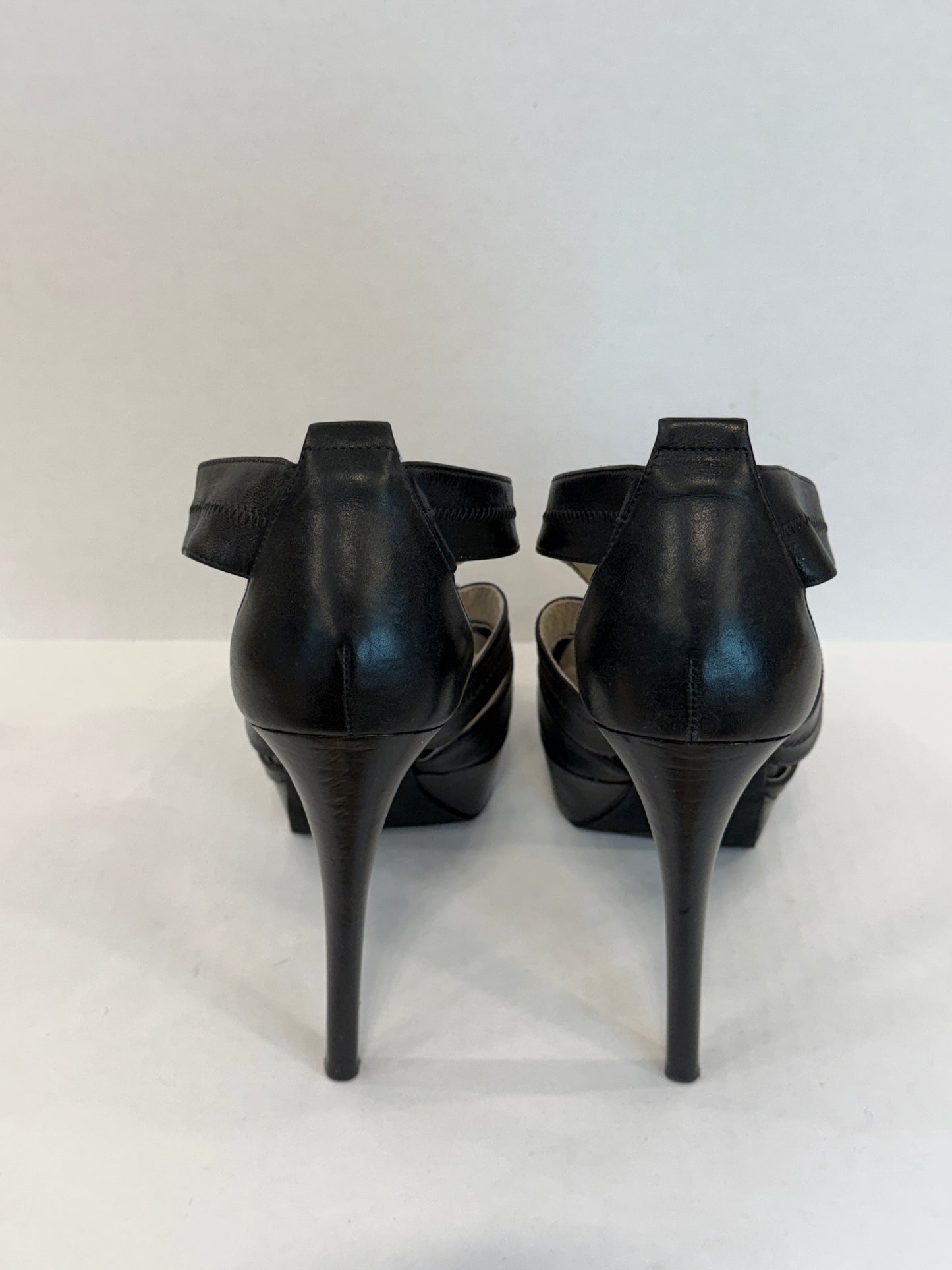 MICHAEL MICHAEL KORS Berkley Platform Sandals Front Zipper/US8