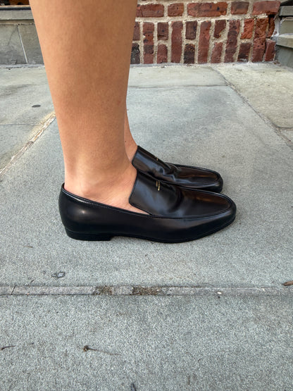 TOTEME NWT Polished Leather Loafers in Black — Authentic Pre-Owned | Quiet Luxury | EU36- US6
