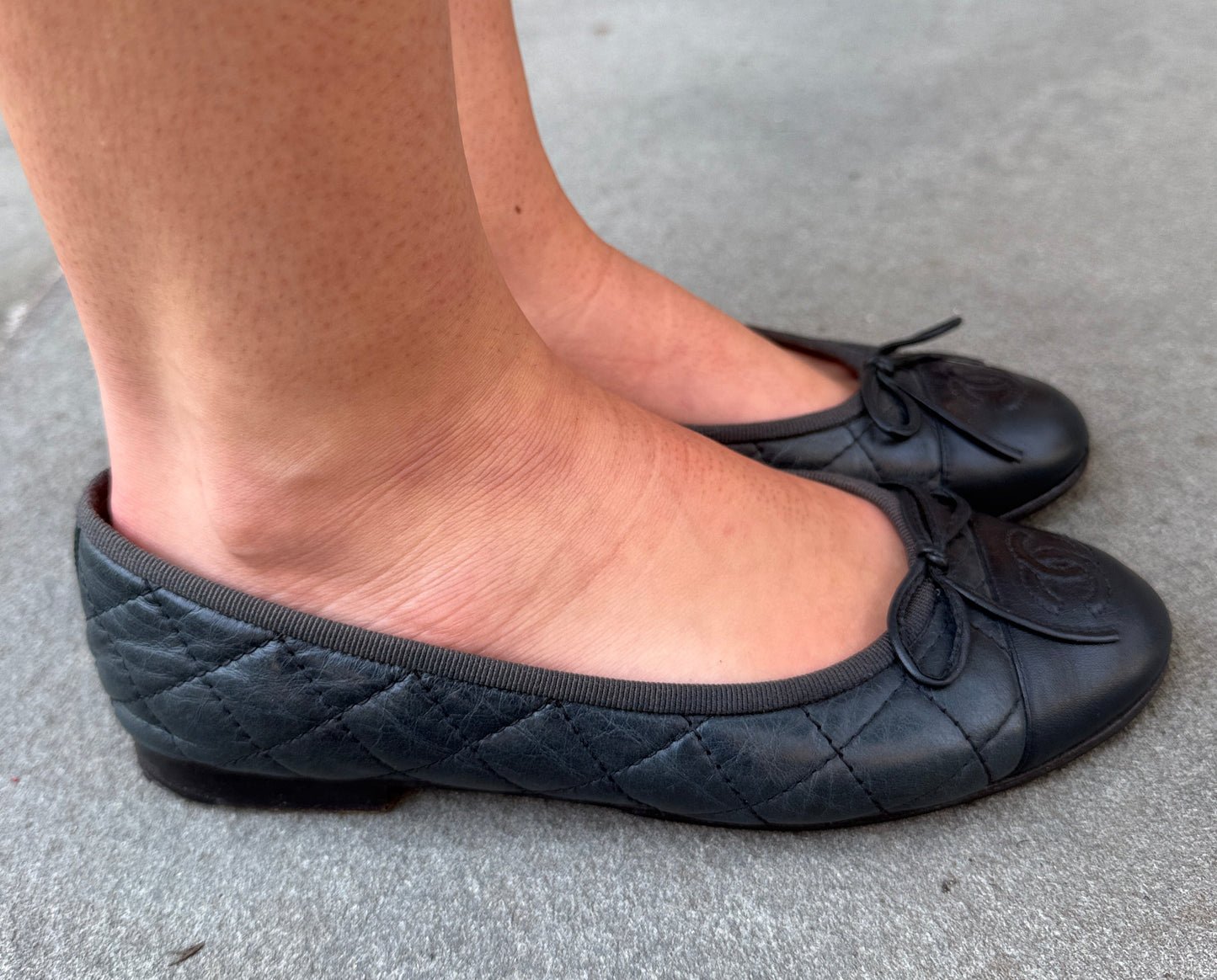 CHANEL Classic Quilted Ballerina Flats in Navy Blue Lambskin with CC Toe Cap — Authentic Pre-Owned | Size EU 36 / US 6