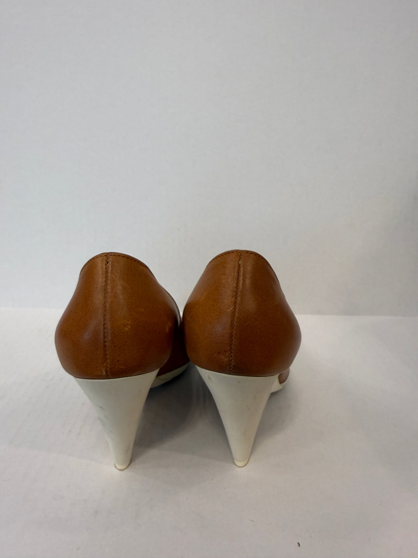 GIVENCHY Leather High Pump/8.5-EU39