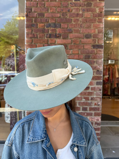 TERESSA FOGLIA NWT Felt  Fedora Hat/ 6.5