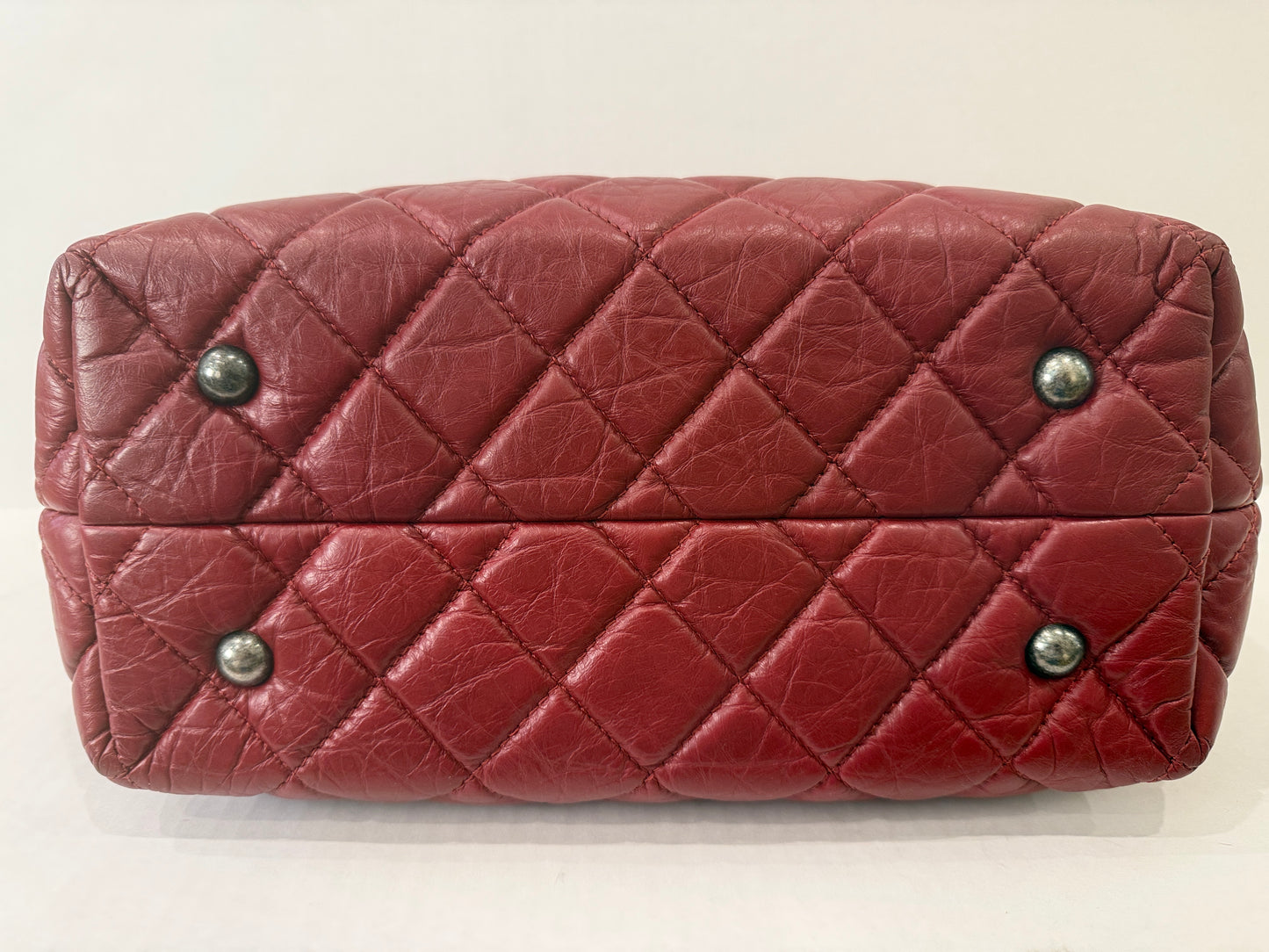 CHANEL 2.55 Reissue Shopping Tote in Red Aged Calfskin — Authentic Pre-Owned | Mademoiselle Lock