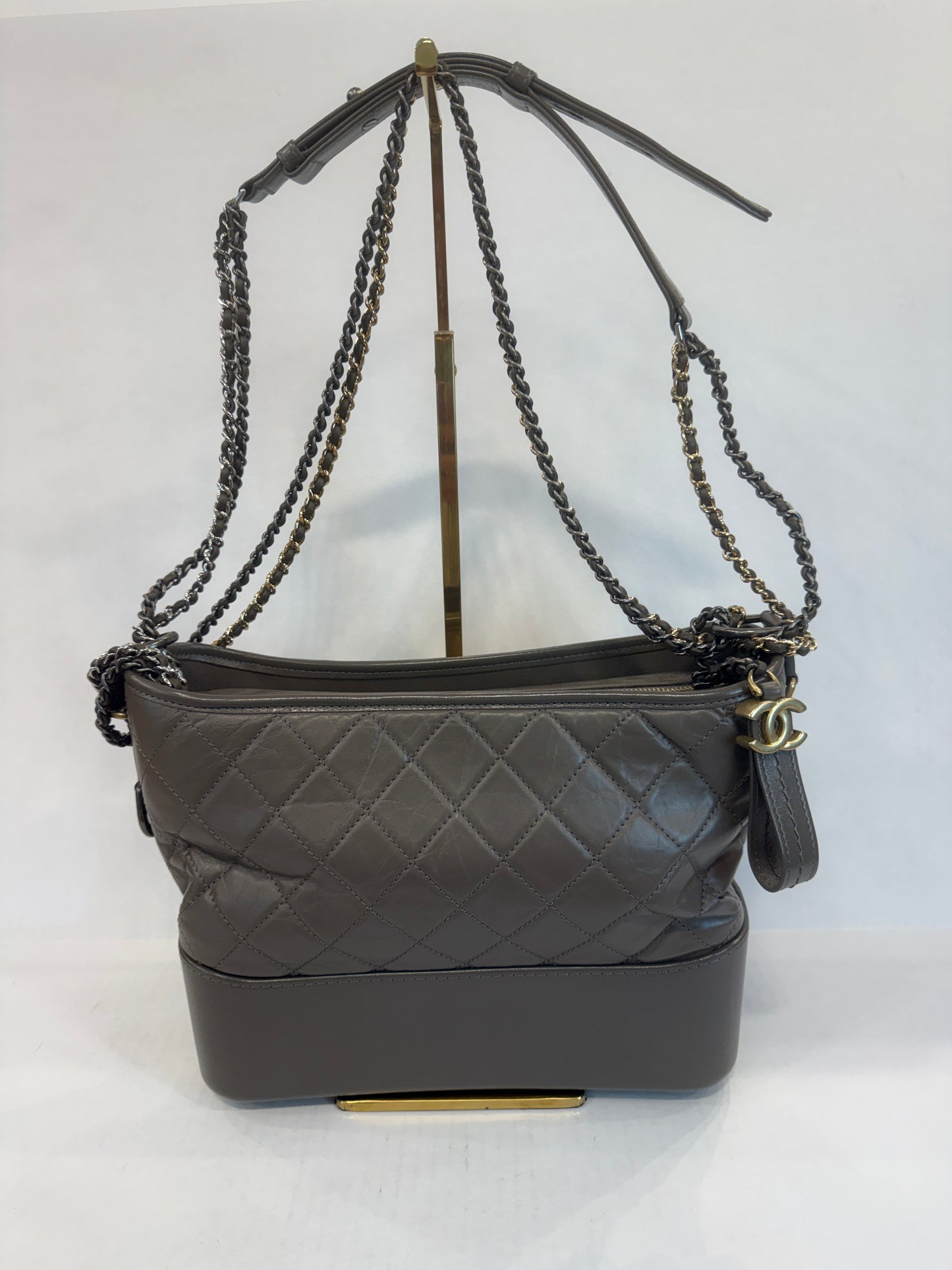 CHANEL Gabrielle Hobo Medium in Metallic Silver Aged Calfskin — Authentic Pre-Owned | Karl Lagerfeld 2017