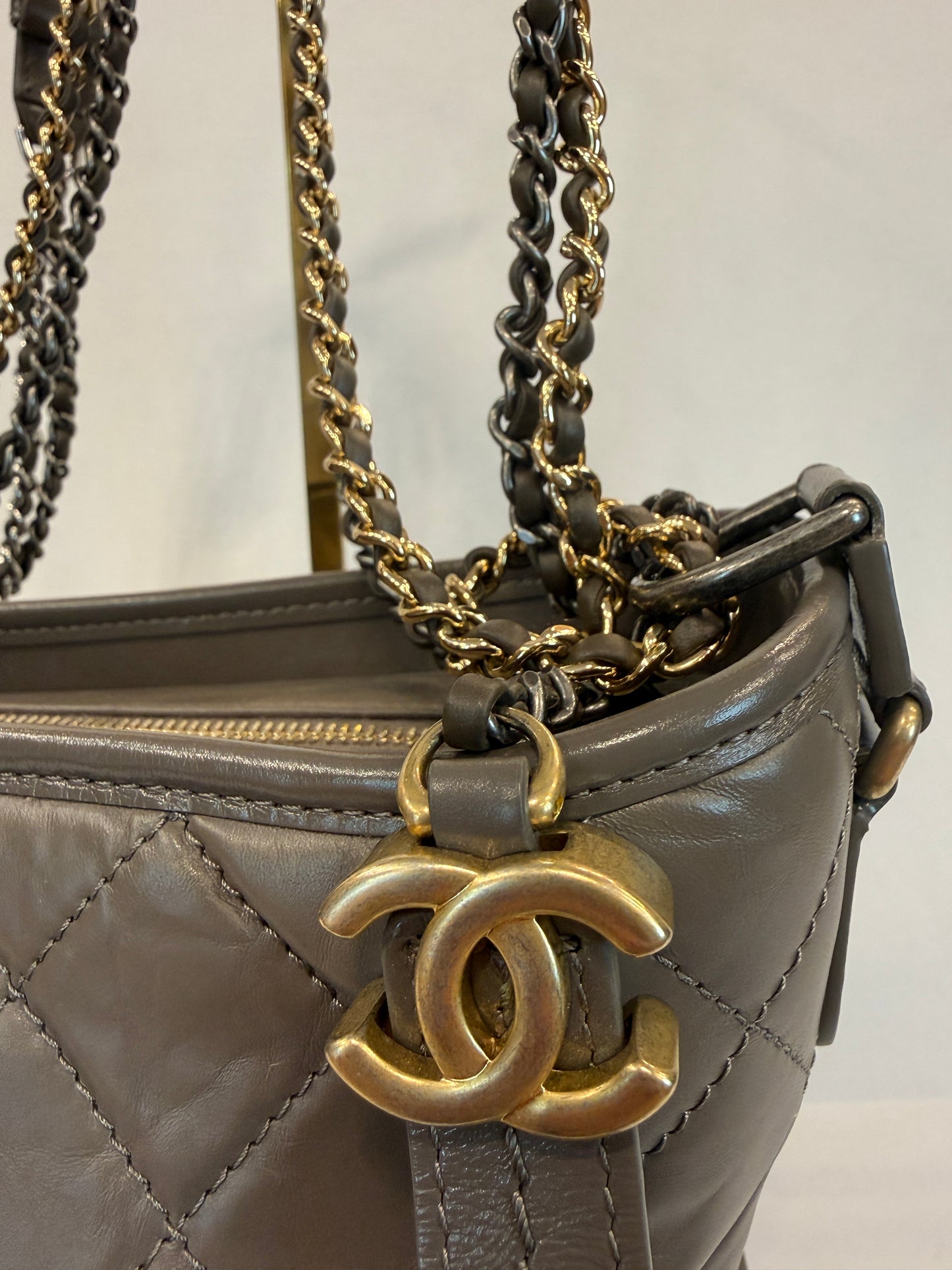 CHANEL Gabrielle Hobo Medium in Metallic Silver Aged Calfskin — Authentic Pre-Owned | Karl Lagerfeld 2017