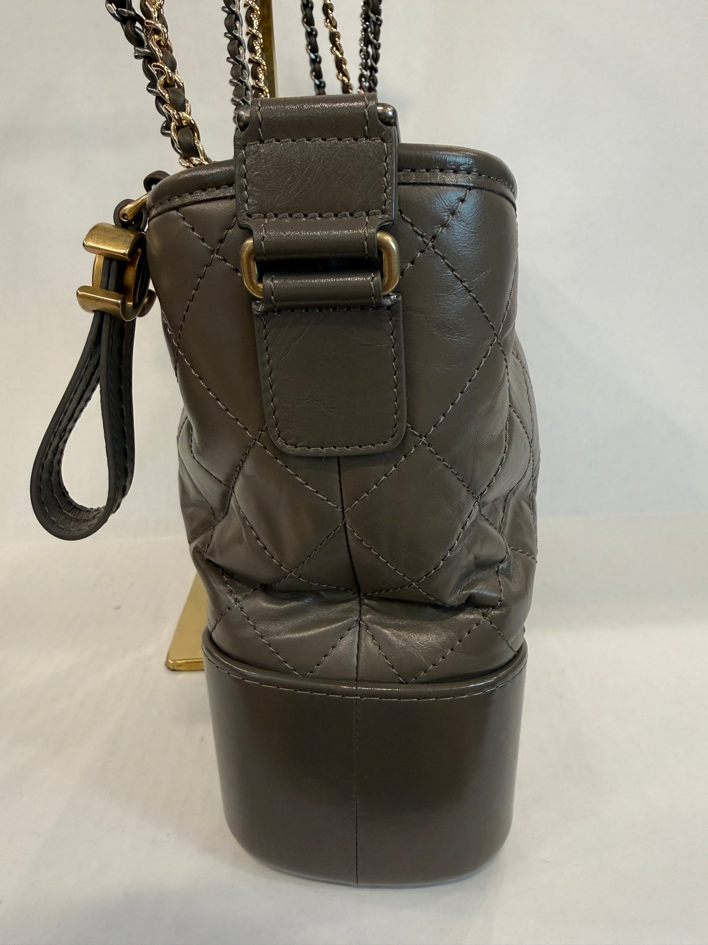 CHANEL Gabrielle Hobo Medium in Metallic Silver Aged Calfskin — Authentic Pre-Owned | Karl Lagerfeld 2017