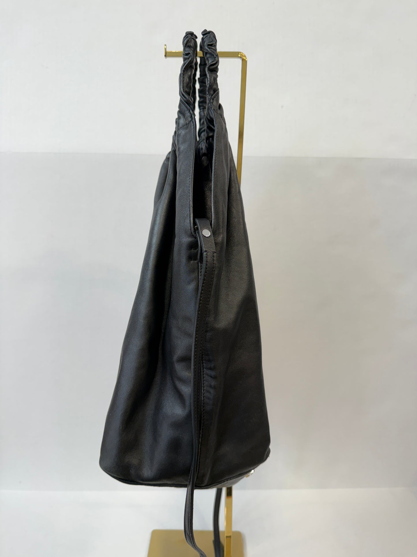 THE ROW Double Circle XL Leather Hand Bag