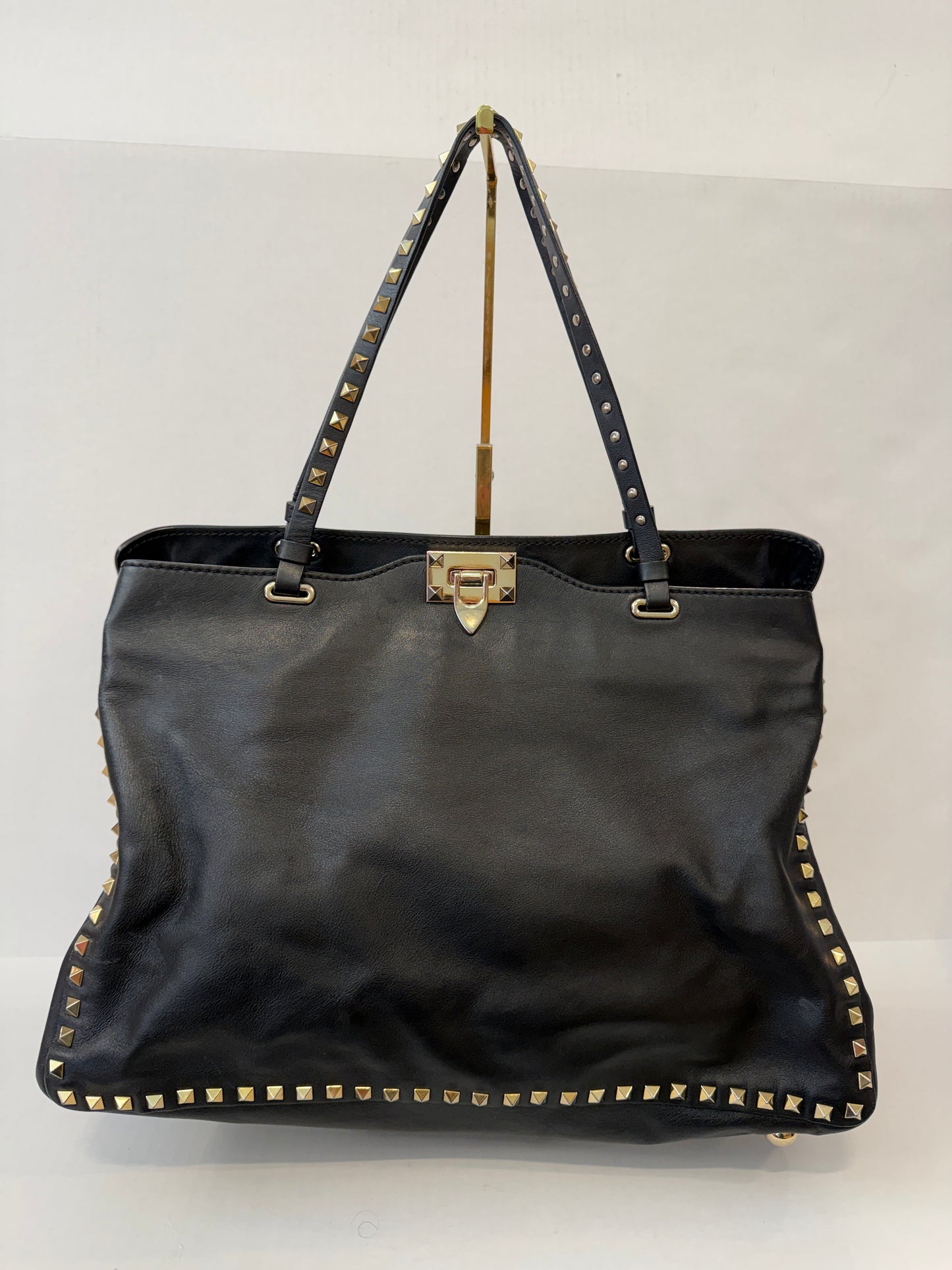 VALENTINO GARAVANI Rockstud Leather Shoulder Bag