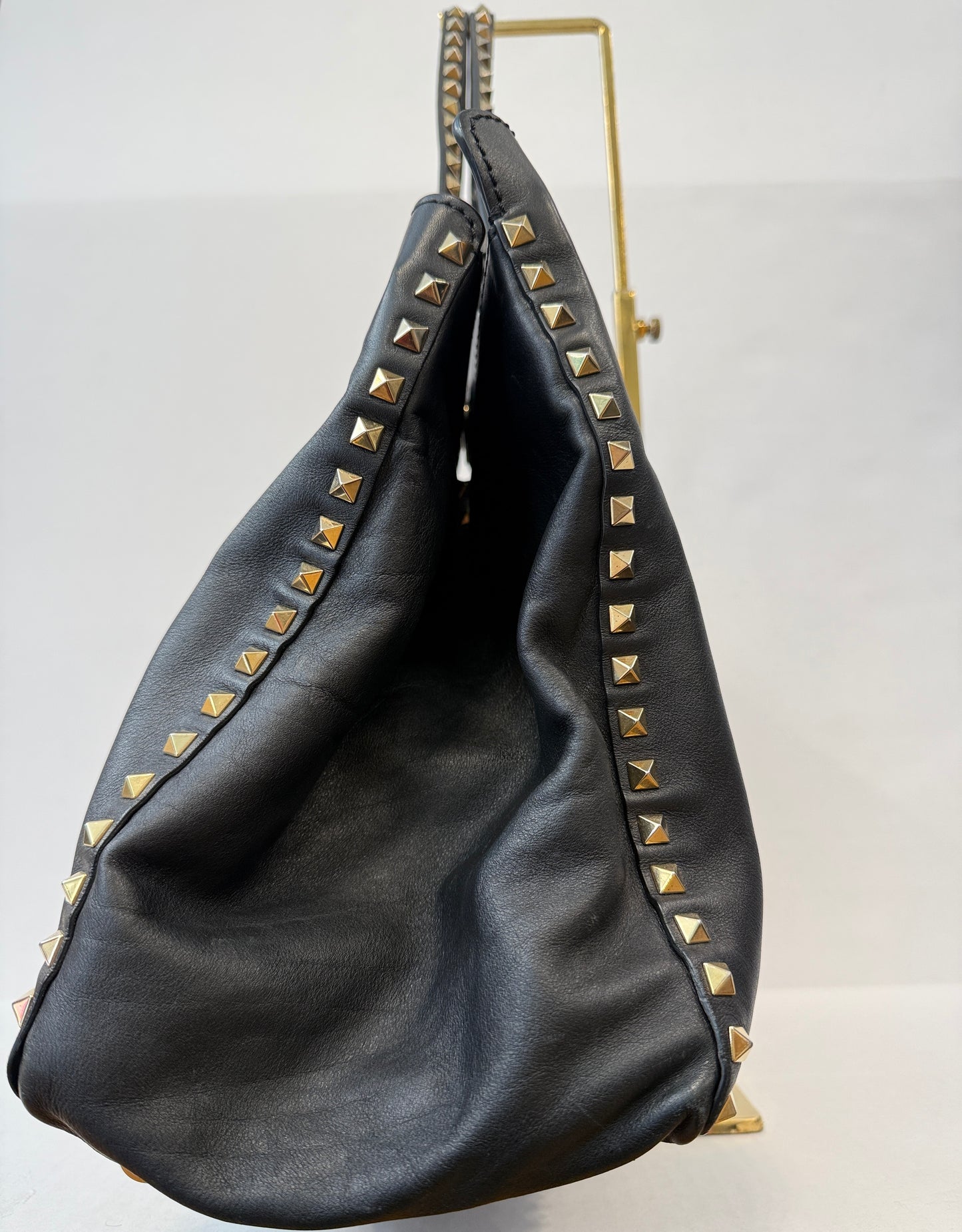 VALENTINO GARAVANI Rockstud Leather Shoulder Bag