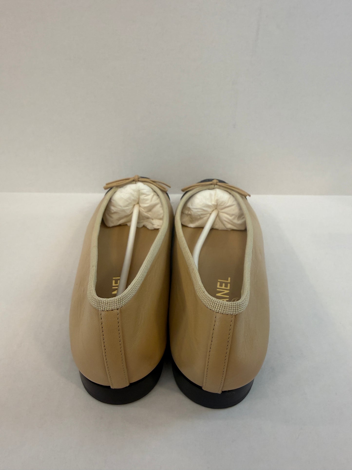 CHANEL Ballet Flat Lamb Skin size US 9.5 / Eur 39.5