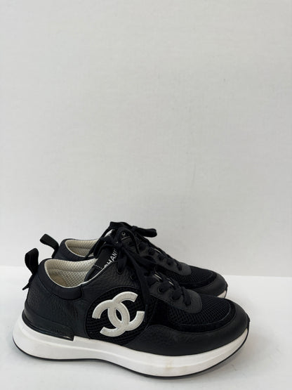 CHANEL Leather & Suede Sneakers/ US6.5-EU37
