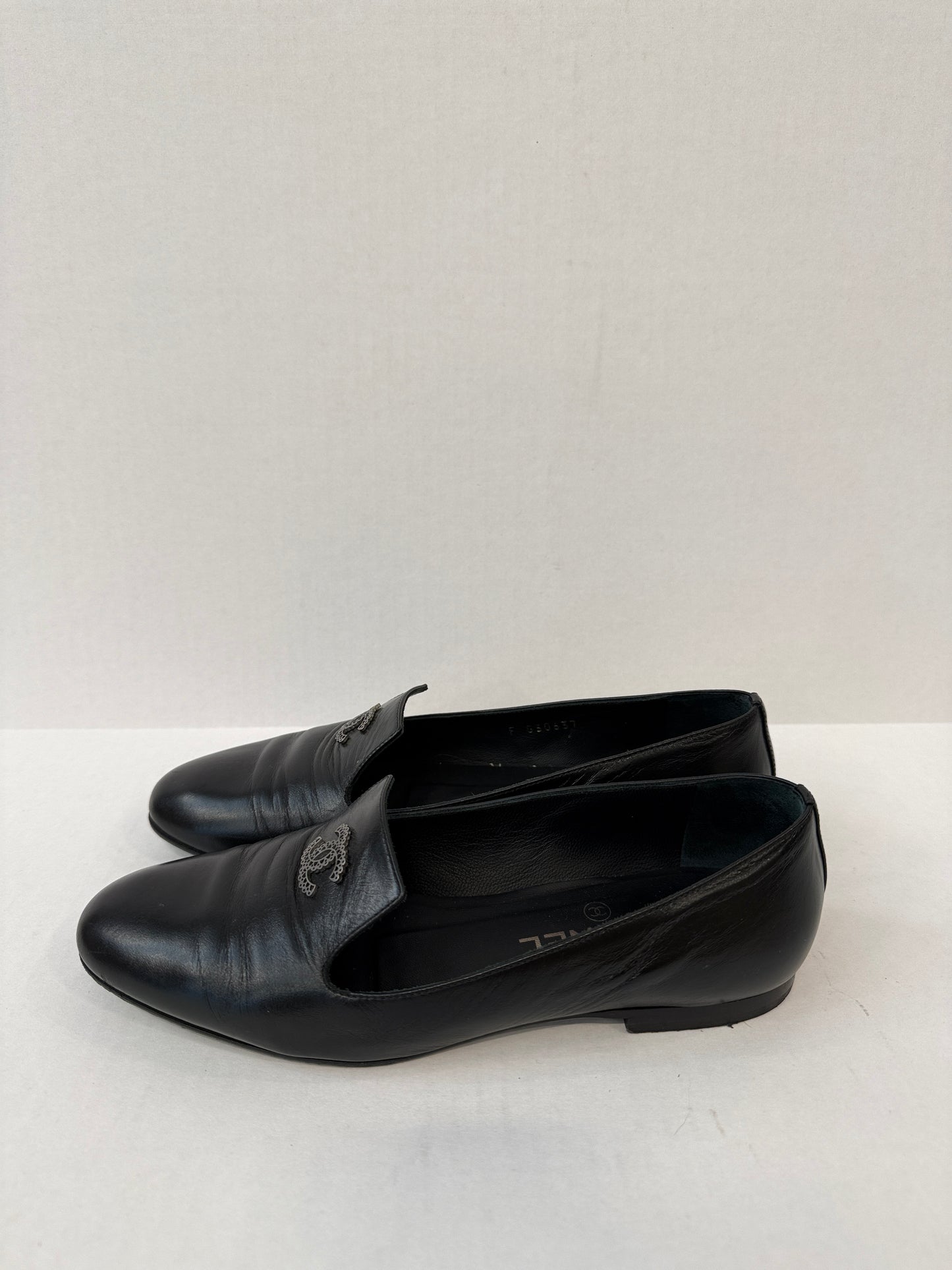 CHANEL  Leather Loafers/ US6.5-EU37