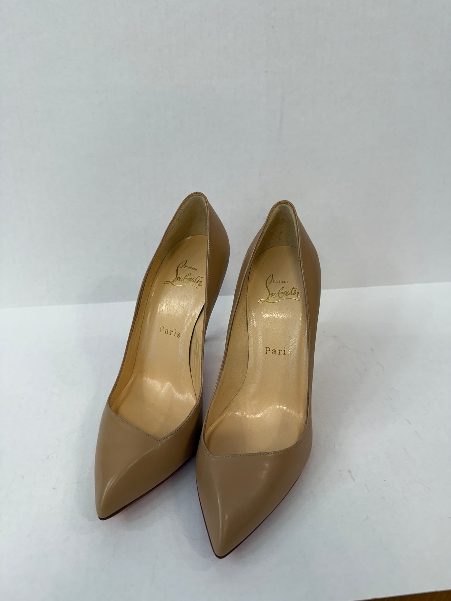 LOUBOUTIN NWT Corneille HHeels Pumps/US6-EU36