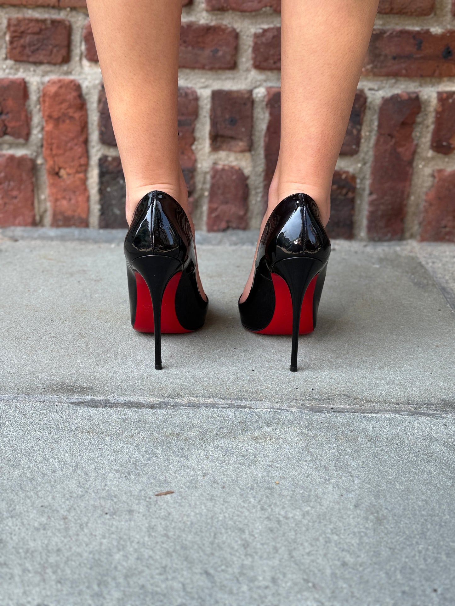 LOUBOUTIN  Patent So Kate HHeels Pumps/US6-EU369