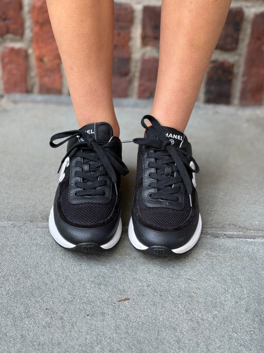 CHANEL Leather & Suede Sneakers/ US6.5-EU37