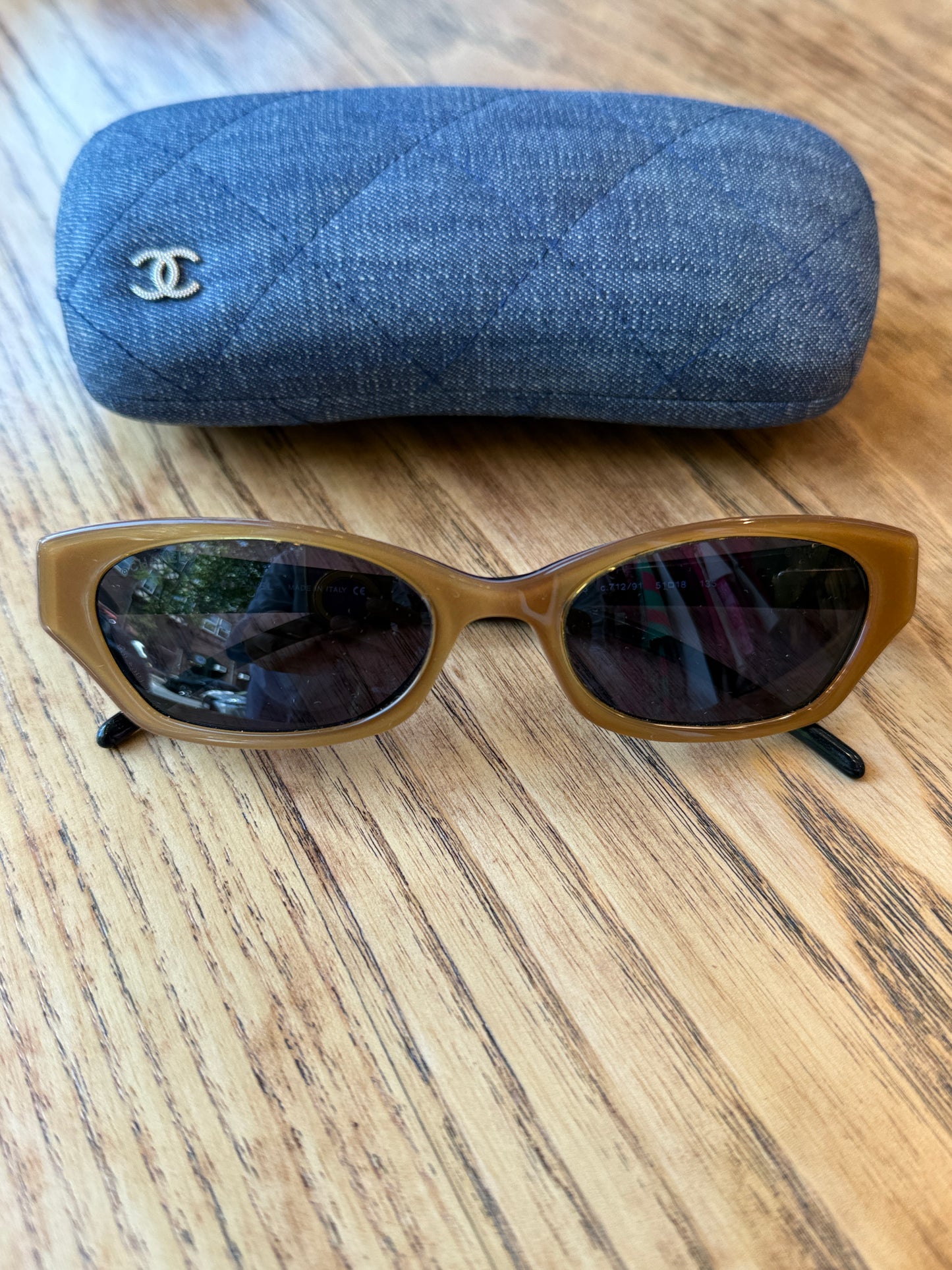 CHANEL Narrow Camelia  Sunglasses