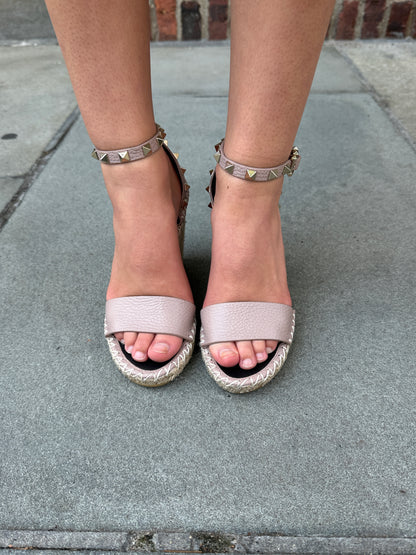 VALENTINO GARAVANI NWT  Leather Rockstud Wedge Sandals/US5-EU36