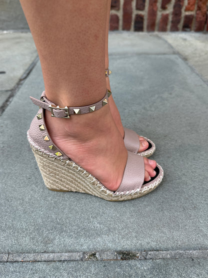 VALENTINO GARAVANI NWT  Leather Rockstud Wedge Sandals/US5-EU36