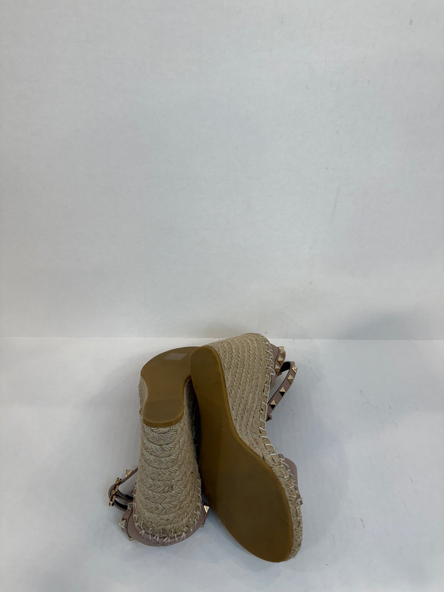 VALENTINO GARAVANI NWT  Leather Rockstud Wedge Sandals/US5-EU36