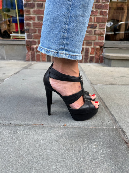 MICHAEL MICHAEL KORS Berkley Platform Sandals Front Zipper/US8