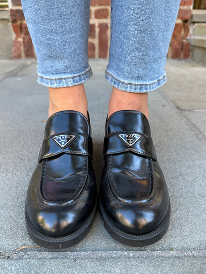 PRADA Loafers / US8-EU39