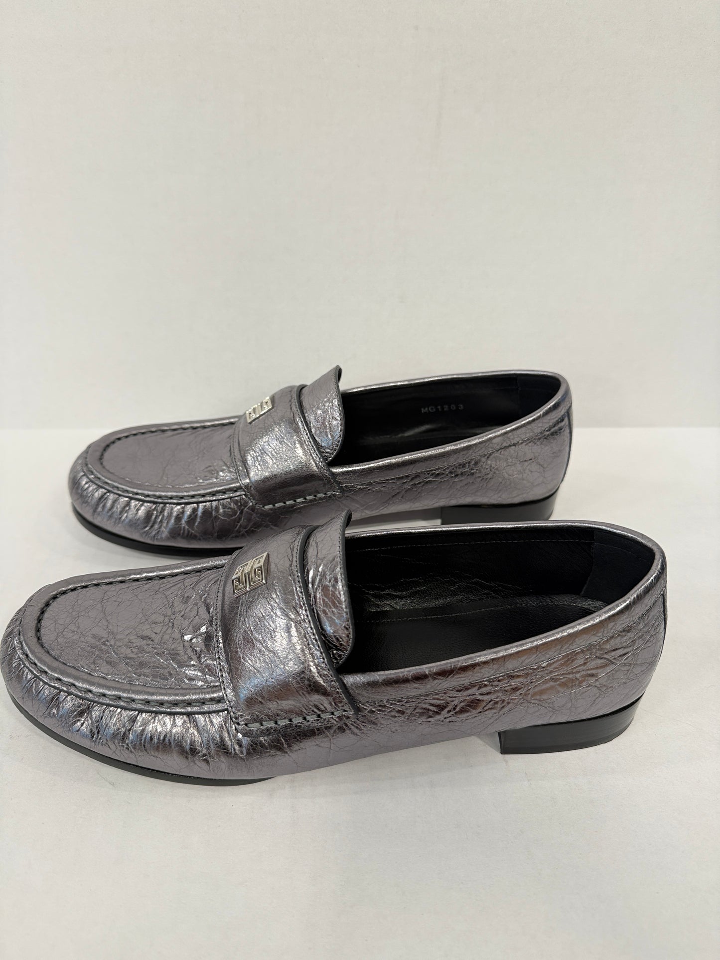 GIVENCHY Lamb  Leather $G Medaillon Loafers/US8.5-EU39