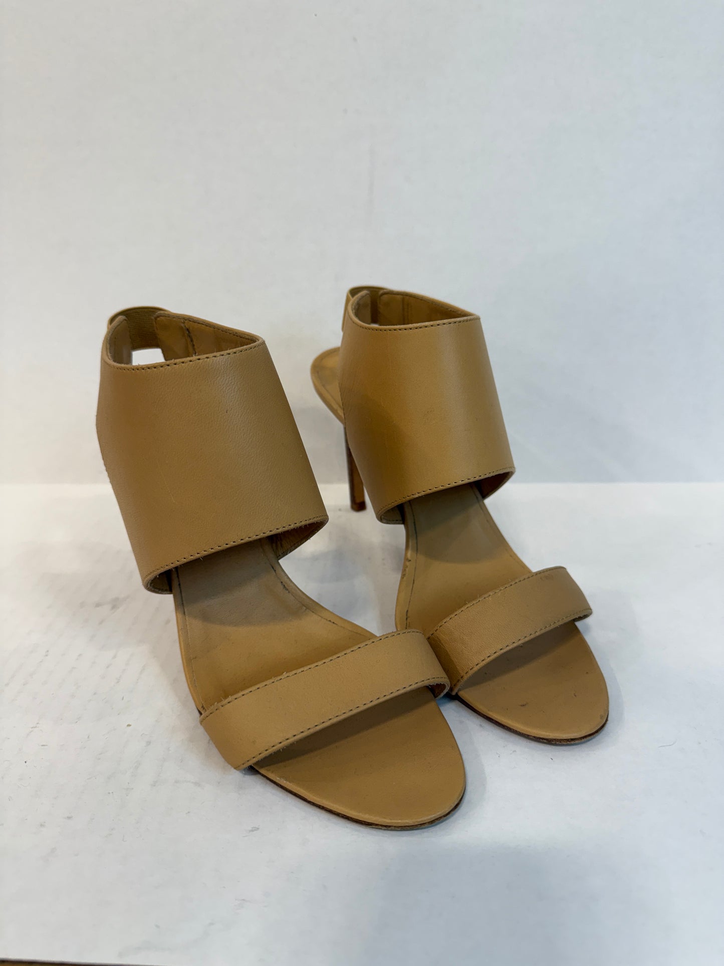 MANOLO BLAHNIK Loyal High Heel Sandals / US8-EU39